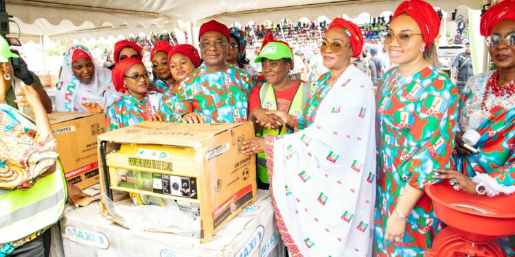 Tinubu, Uzodimma Empower 4,500 South-East Women With Business Equipment